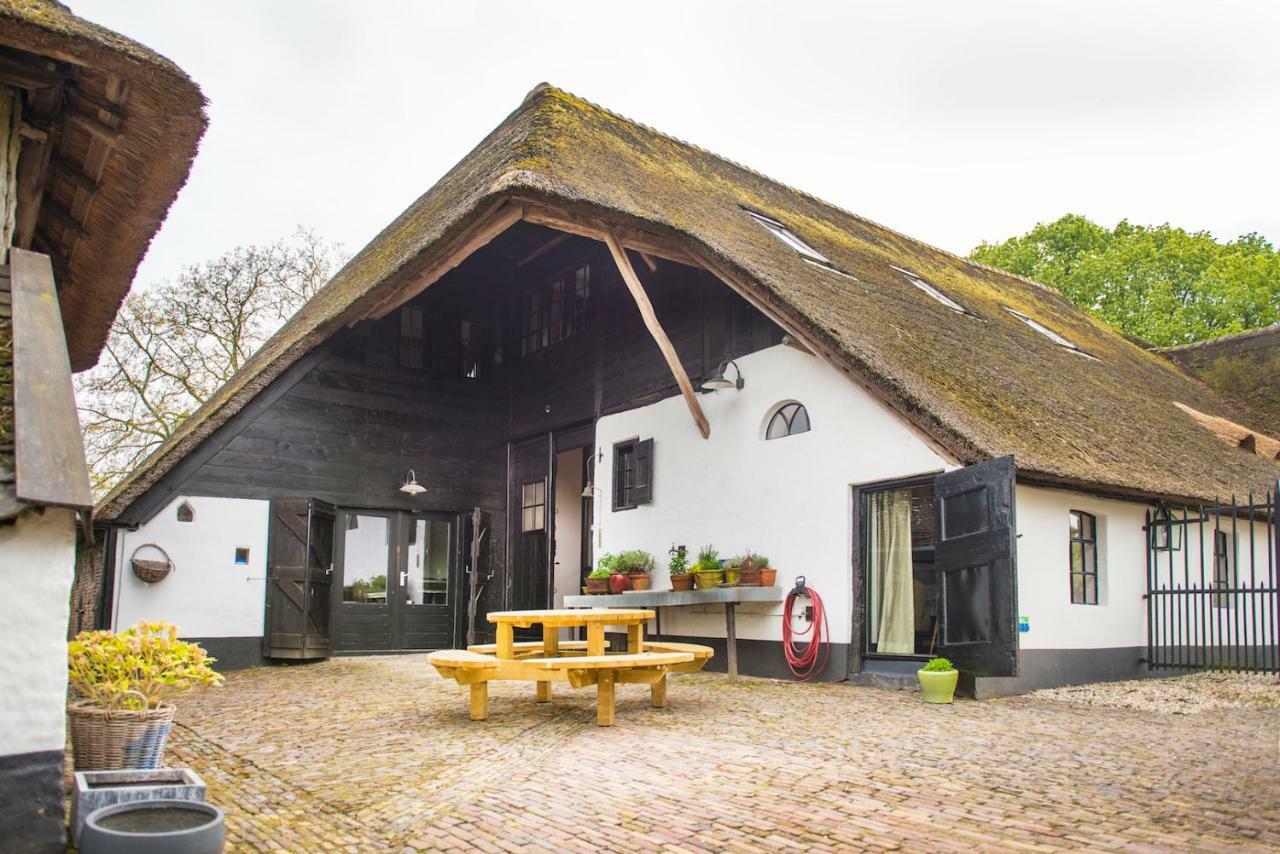 De Heeren Van Tuil Bed & Breakfast Eksteriør bilde